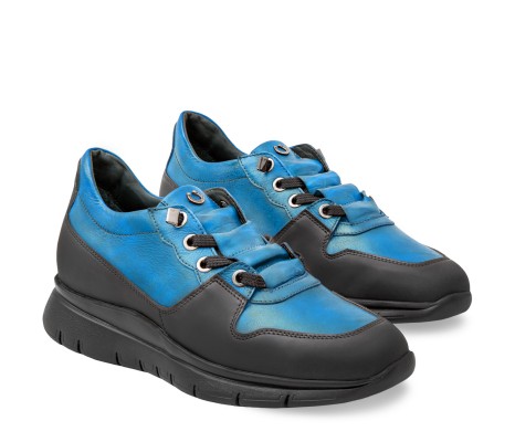 SNEAKER AMIATA DONNA IN PELLE AZZURRO CIELO PAKERSON